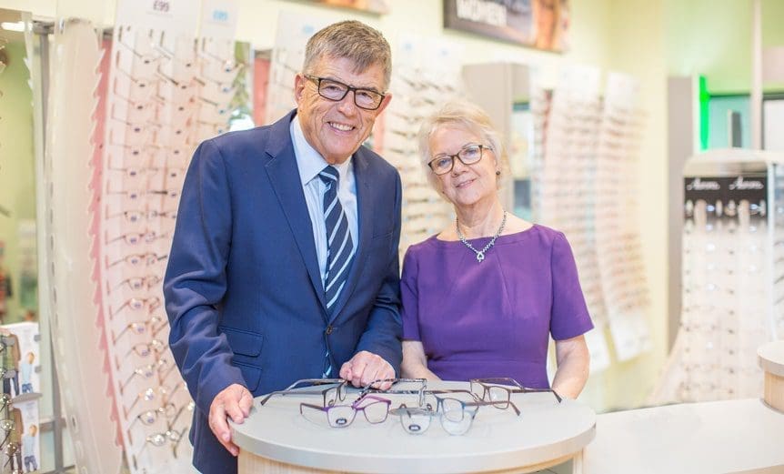 0002 Doug and Mary 2 Specsavers spectrum