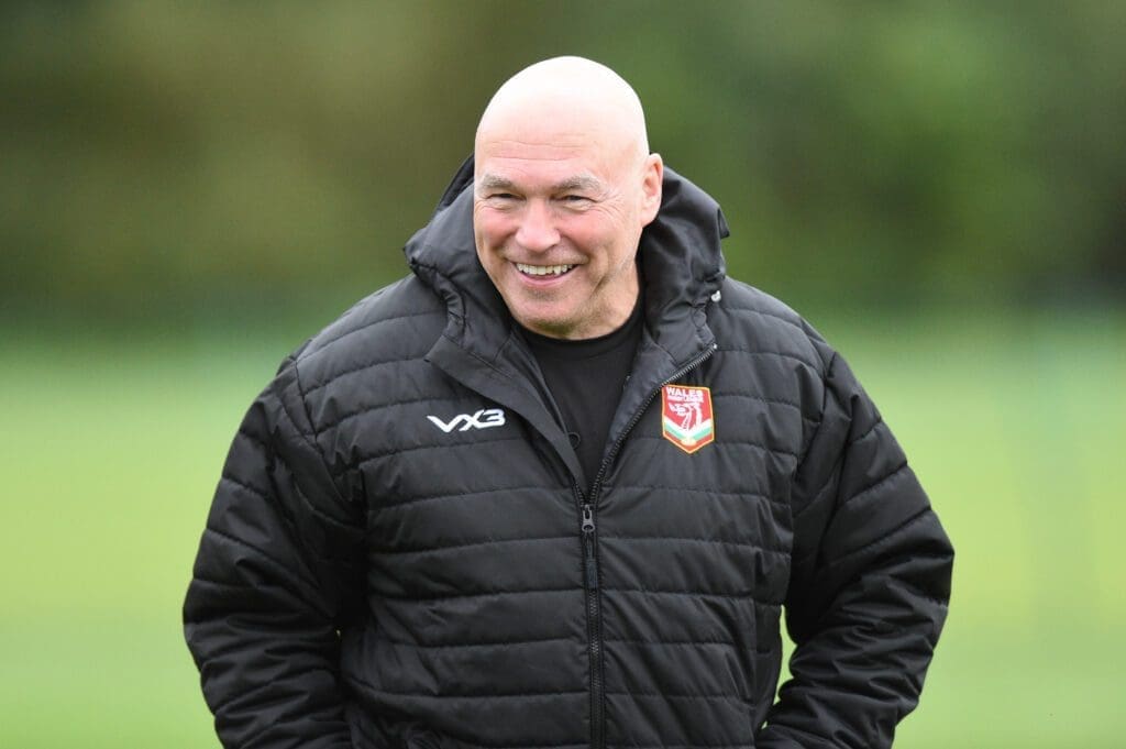 head coach John Kear scaled