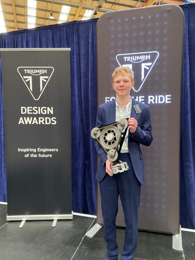 Jacob Davies Gwobr Triumph Award rotated 2