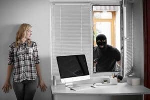 Things to Not Do if You Come Home to a Burglary in Progress 1