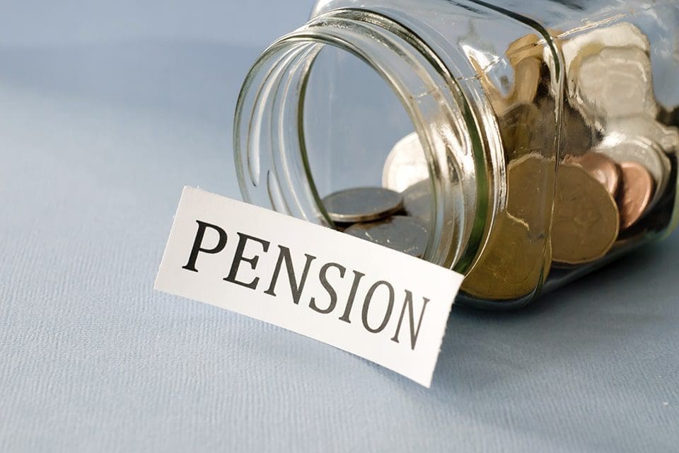 s960 Pension pot min