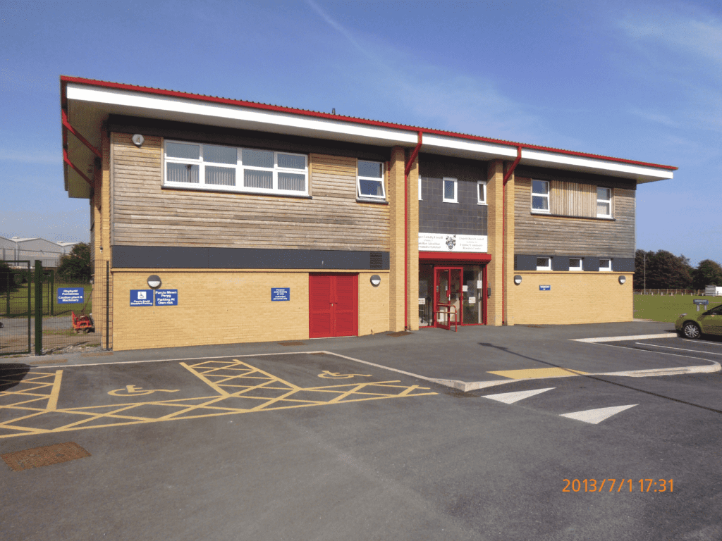 Media release The Phil Bennett OBE Resource Centre Felinfoel 28 September 2022 min 1 1