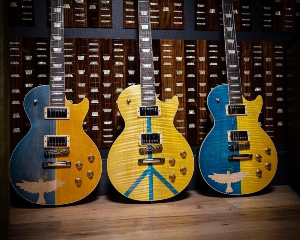Ukraine Guitars 2 MAIN smaill min