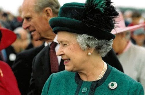 queen during visit to llanelli 500 x 328 min