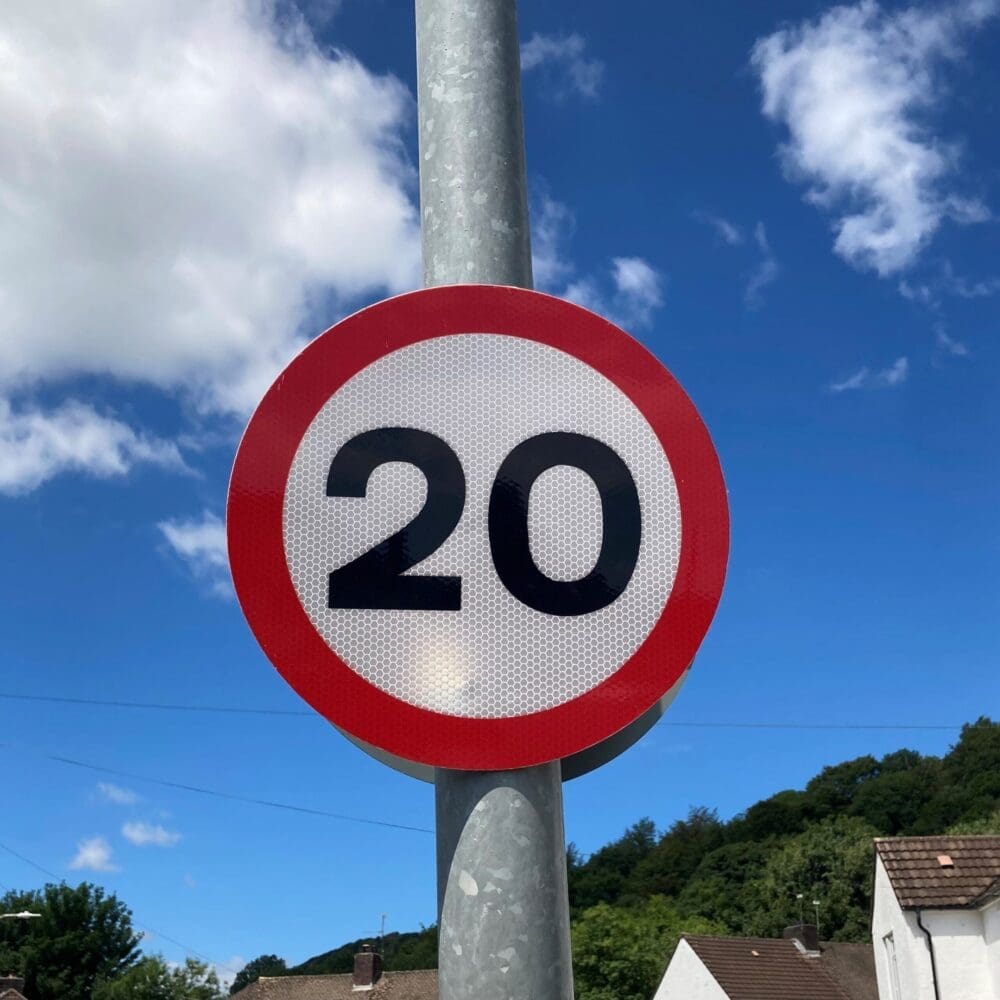 20mph sign scaled 1