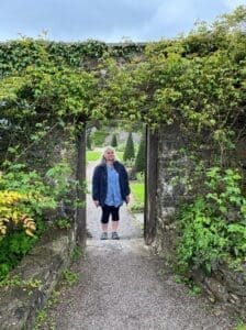 Carol Williams Garddio a Mwy presenter at Aberglasney min