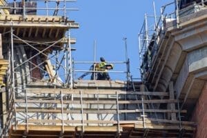 Full Body Harnesses: Essential Safety Gear for Working at Heights